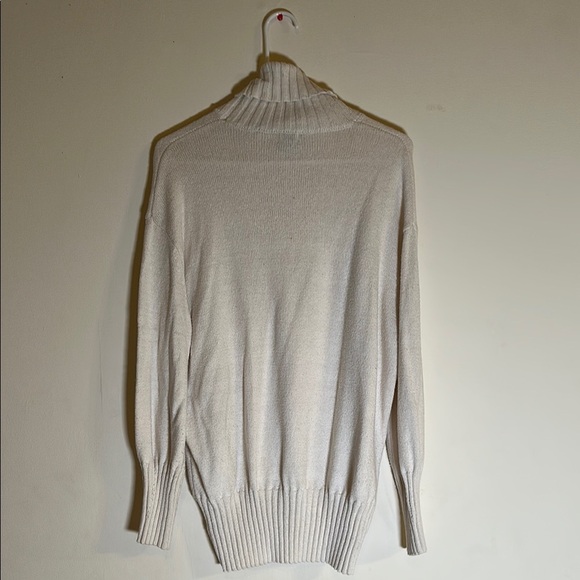 Cream Oversized Turtleneck Sweater - Picture 3 of 5